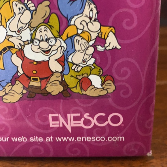 Walt Disney’s Snow White and the Seven Dwarfs 65th Anniversary set by Enesco. - Picture 7 of 10